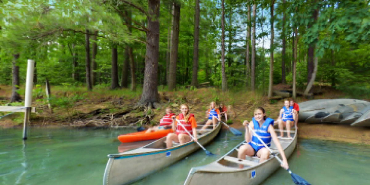 Falcon Camp canoe activity